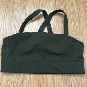 Everlane Sports Bra in Green size Small